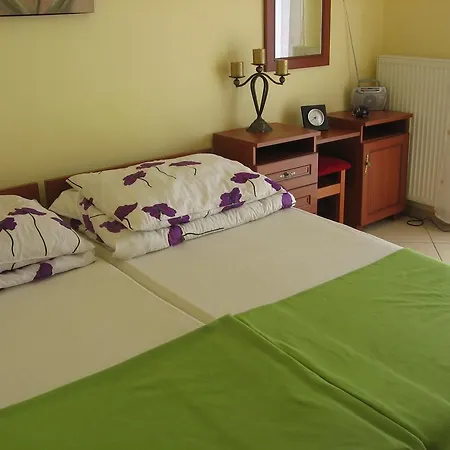Aruba Homestay *